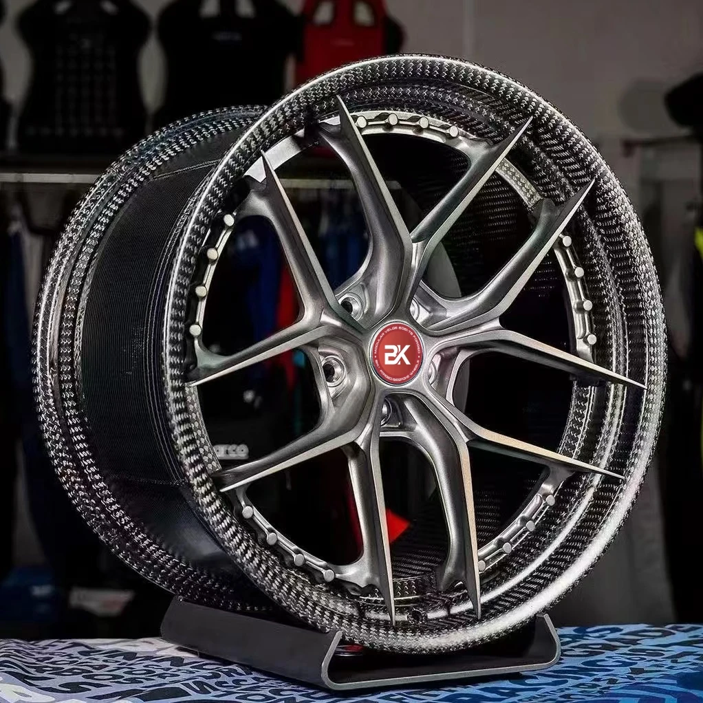 BKU Llantas forjadas fibra carbono 5x128 para Aston Martin Vantage - imagen 2