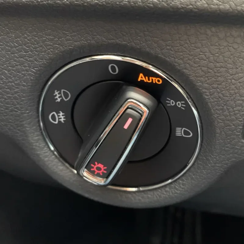 Anillo embellecedor interruptor faros VW Golf Jetta Passat Tiguan Touran - imagen 4