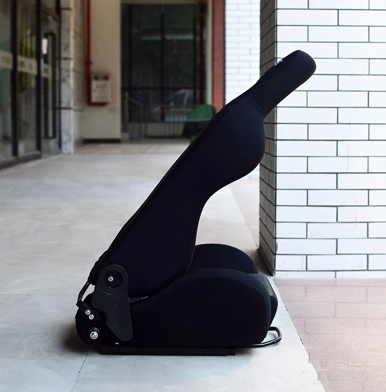Asiento cubo illest Black Warrior en gamuza – plegado rápido - imagen 4