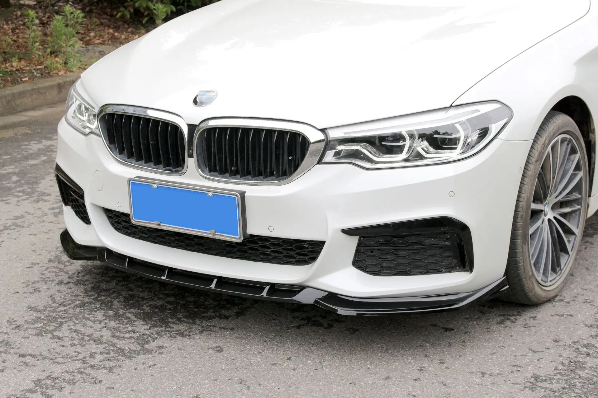 Paragolpes Delantero BMW 5 Serie G30 G38 2018-2020 Negro Mate - imagen 4