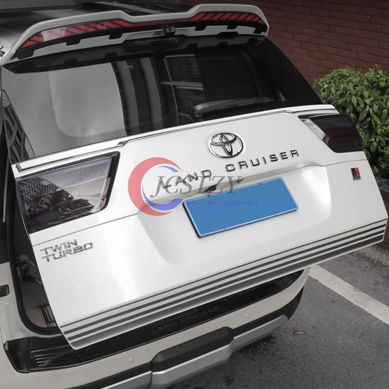 Alerón Labio Trasero Toyota LC300 2023 - imagen 5