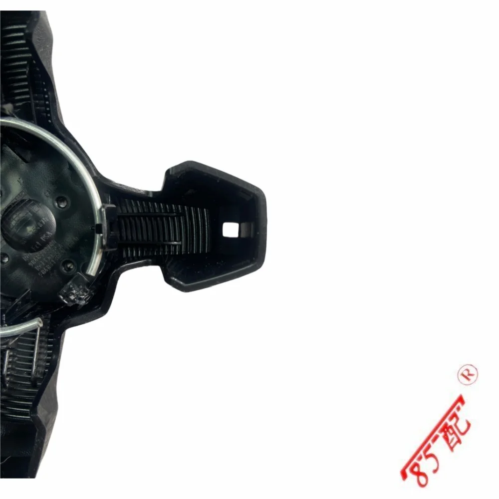 9848313780 Cubierta del paso de rueda Peugeot 208 y 2008 - imagen 4