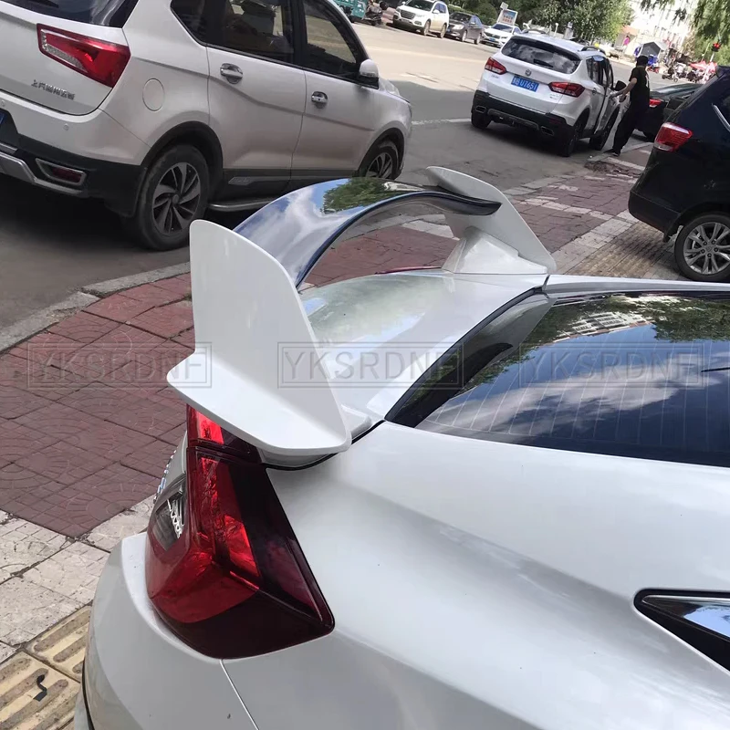 Alerón trasero techo difusor carrocería –Honda Civic Berlina 2016-2020 - imagen 5