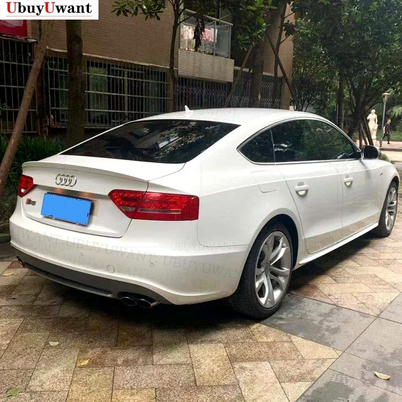 Alerón para Audi A5 mostrado desde otro ángulo