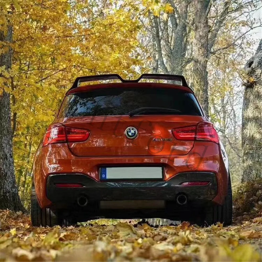 Detalle del acabado exterior del alerón para BMW Serie 1 F20