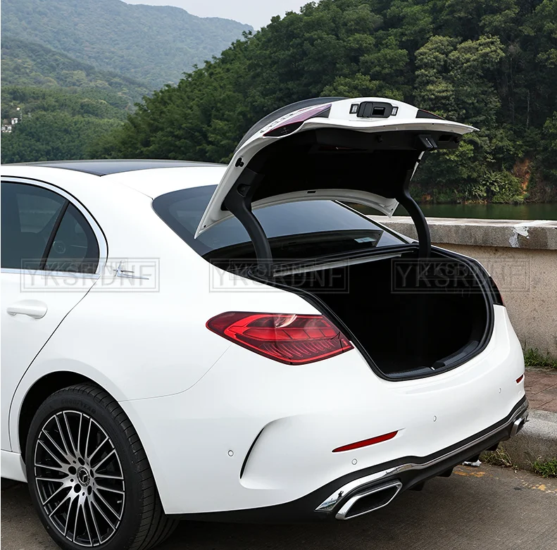 Alerón trasero con difusor embellecedor para Mercedes Clase C W206 - imagen 5