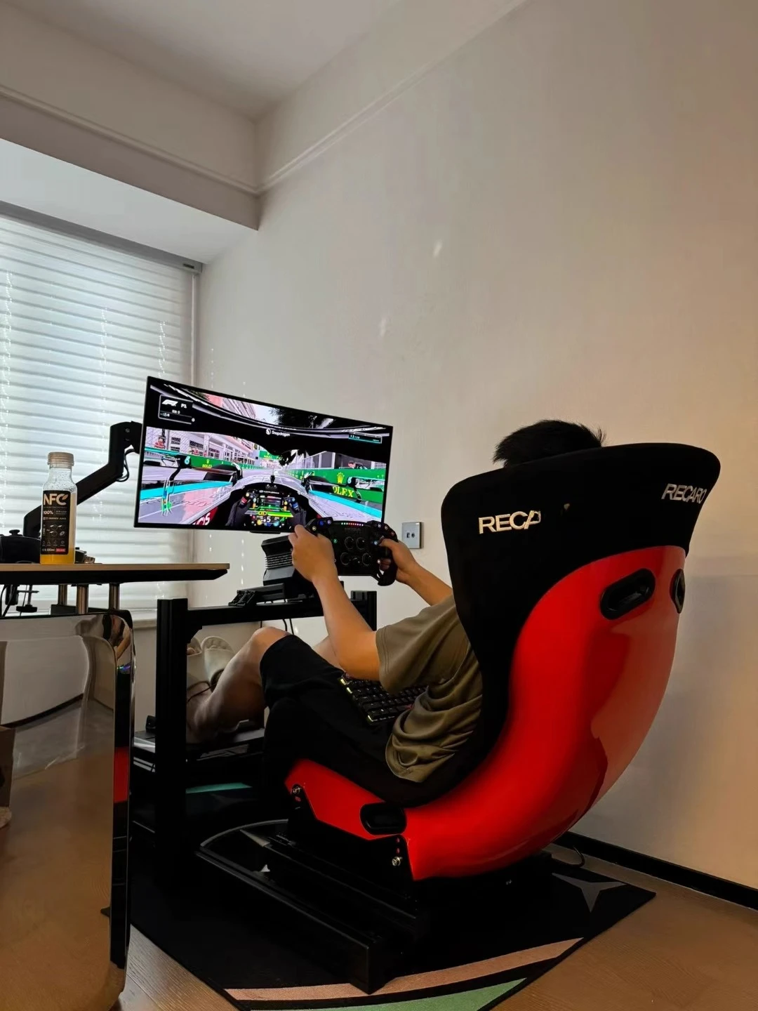 Vista del asiento de carreras modificado para simulador