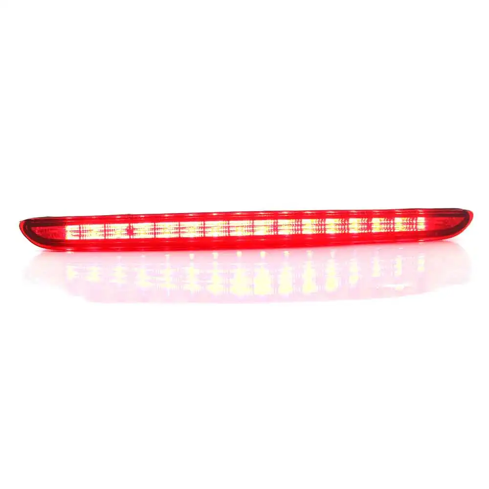 Detalle del conjunto de luz de freno de alto montaje
