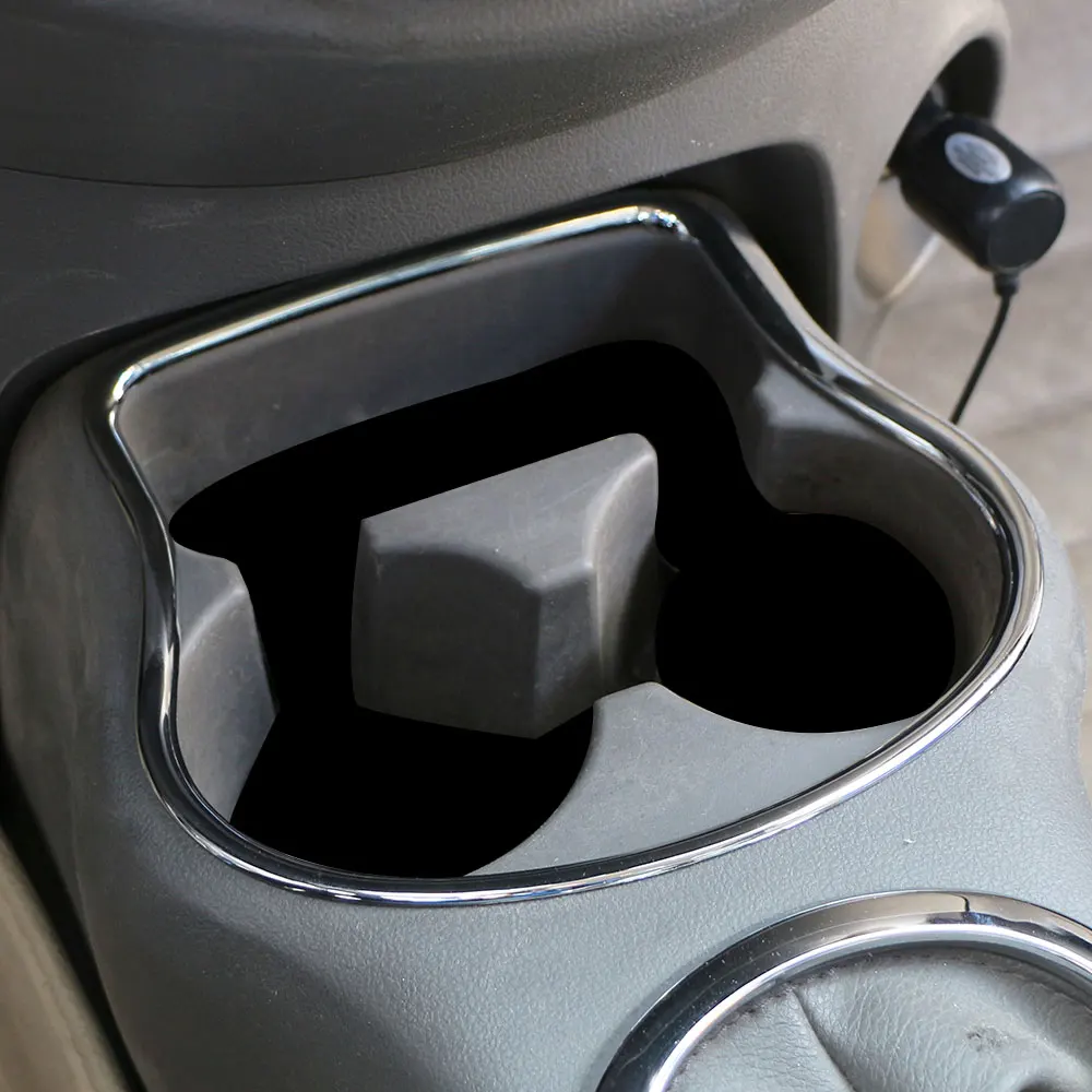 Embellecedor portavasos cromado ABS para Nissan Versa 2011-2017 - imagen 2