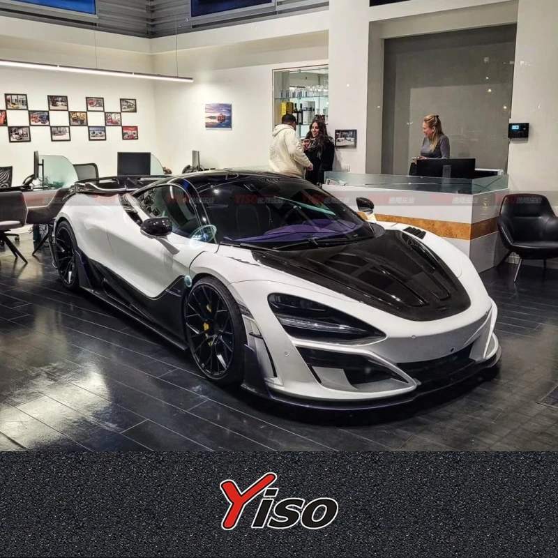 Kit fibra de carbono MANSOR capó y faros McLaren 720S - imagen 4