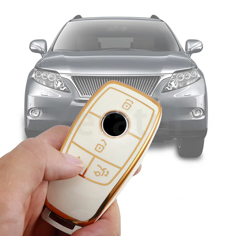 Detalle del ajuste preciso de la carcasa TPU sobre la llave Mercedes