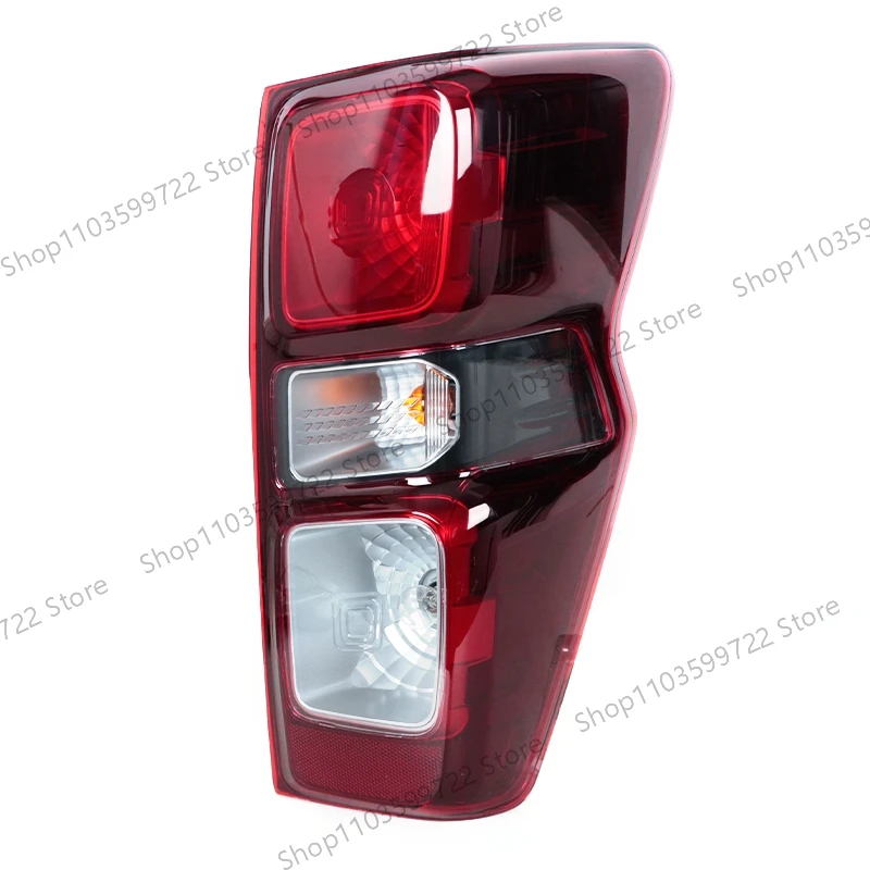 Luz trasera Isuzu D-Max 2020-2022 freno, giro y marcha atrás - imagen 3