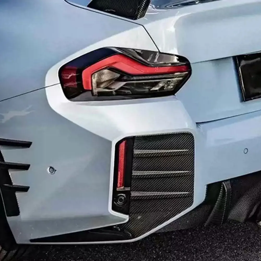 Divisor fibra de carbono BMW M2 G87 parachoques trasero - imagen 3
