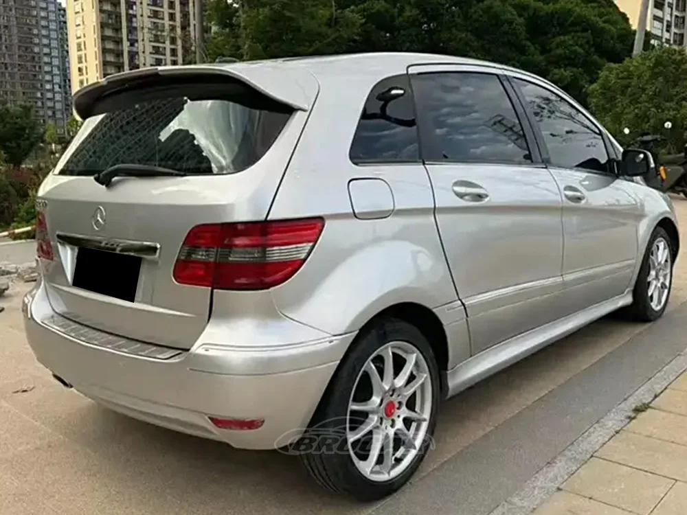 Alerón negro brillante para el maletero del Mercedes-Benz Clase B