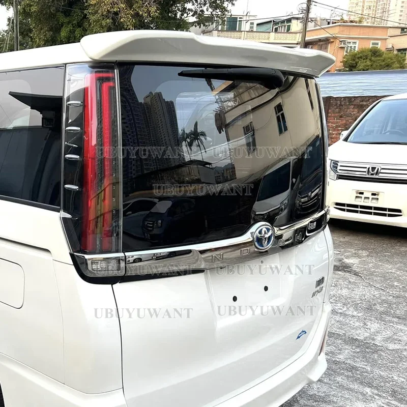Alerón techo trasero ABS negro Toyota Noah Voxy 2013-2021 - imagen 3