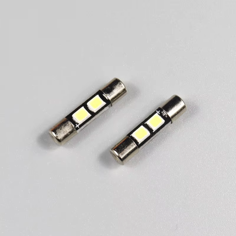 Bombilla LED para espejo de cortesía Nissan Patrol Y62 e Infiniti QX80 - imagen 5
