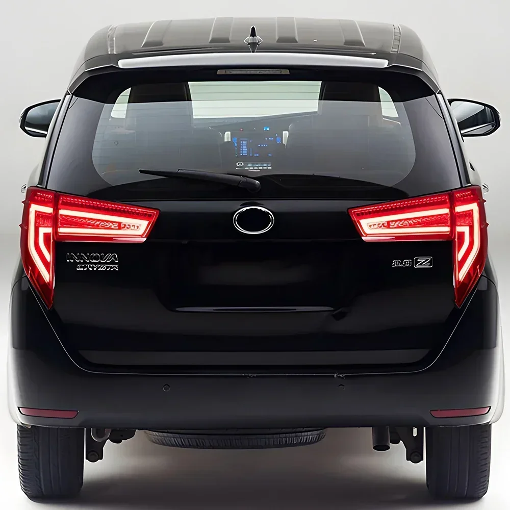 Pilotos traseros LED dinámicos Toyota Innova 2016-2020 - imagen 4