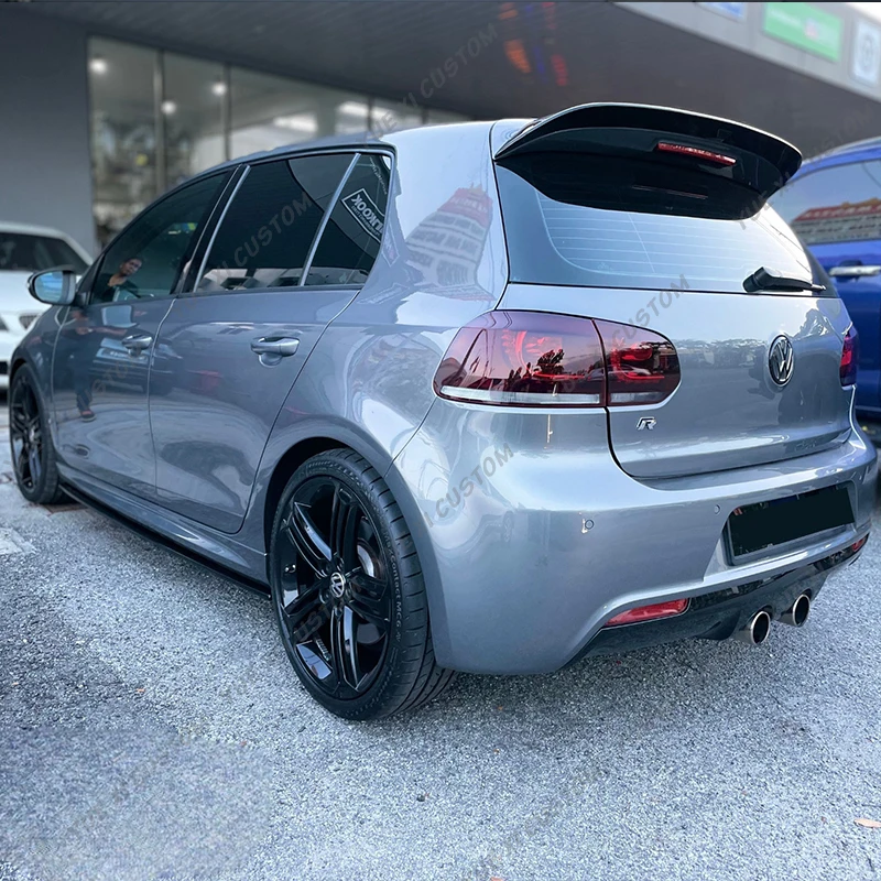 Detalle del acabado del alerón para Golf 6