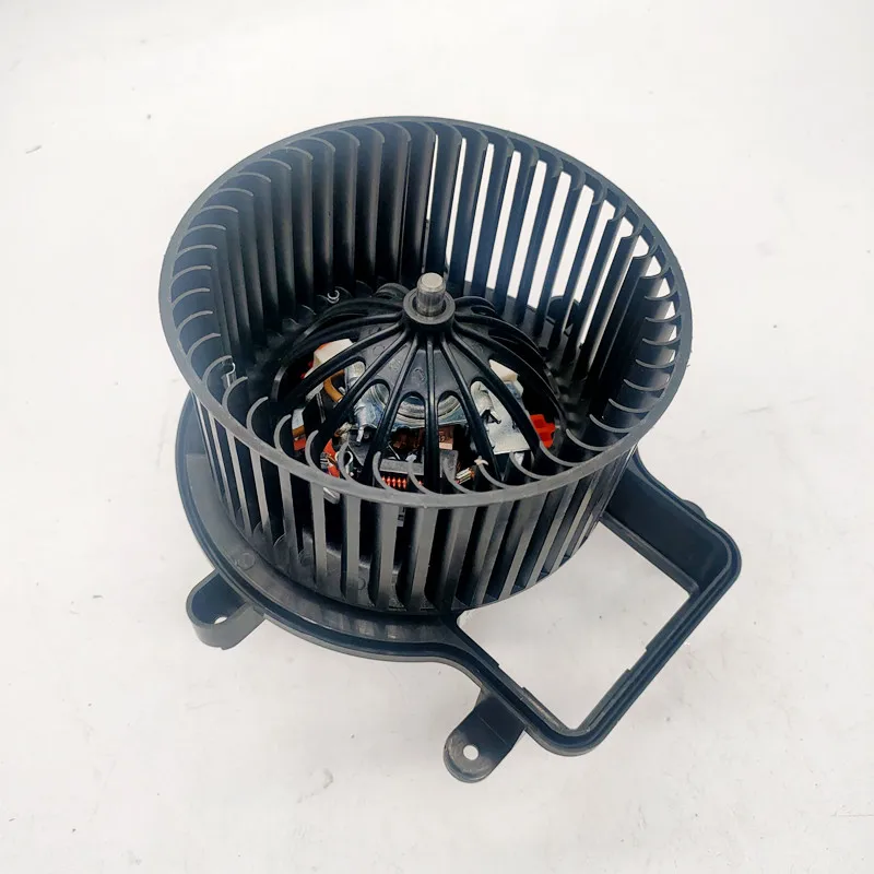 Conjunto de motor calentador para Peugeot 3008 5008 vista frontal