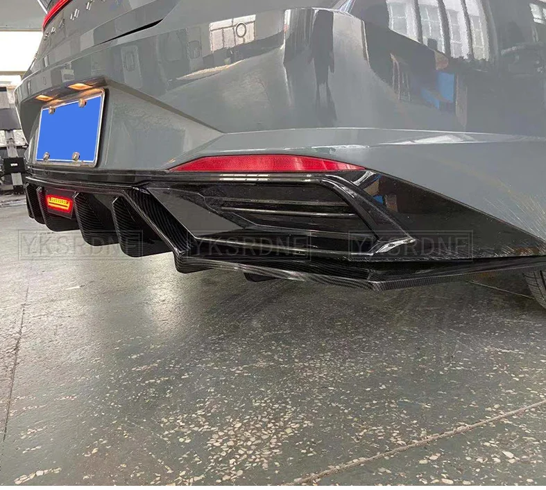 Alerón labio parachoques trasero con luz LED – Hyundai Elantra CN7 - imagen 4