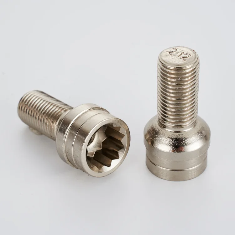 Tornillos antirrobo para rueda en acabado cromado