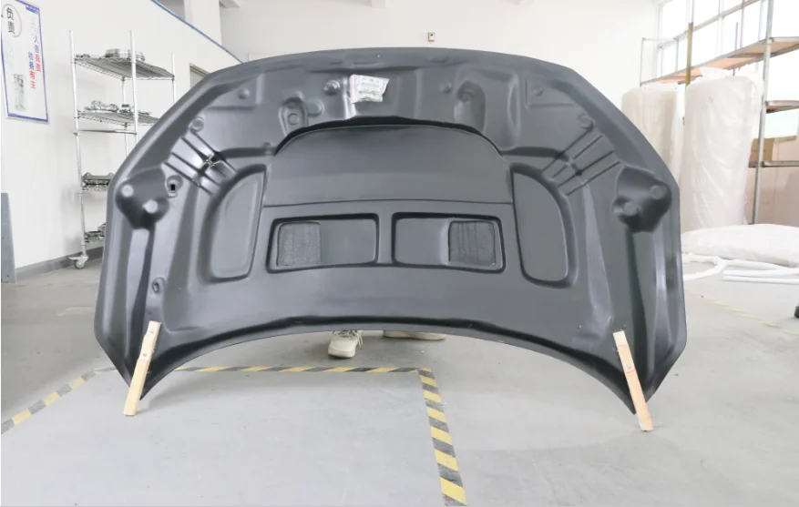 Detalle del tejido 3K y bordes reforzados