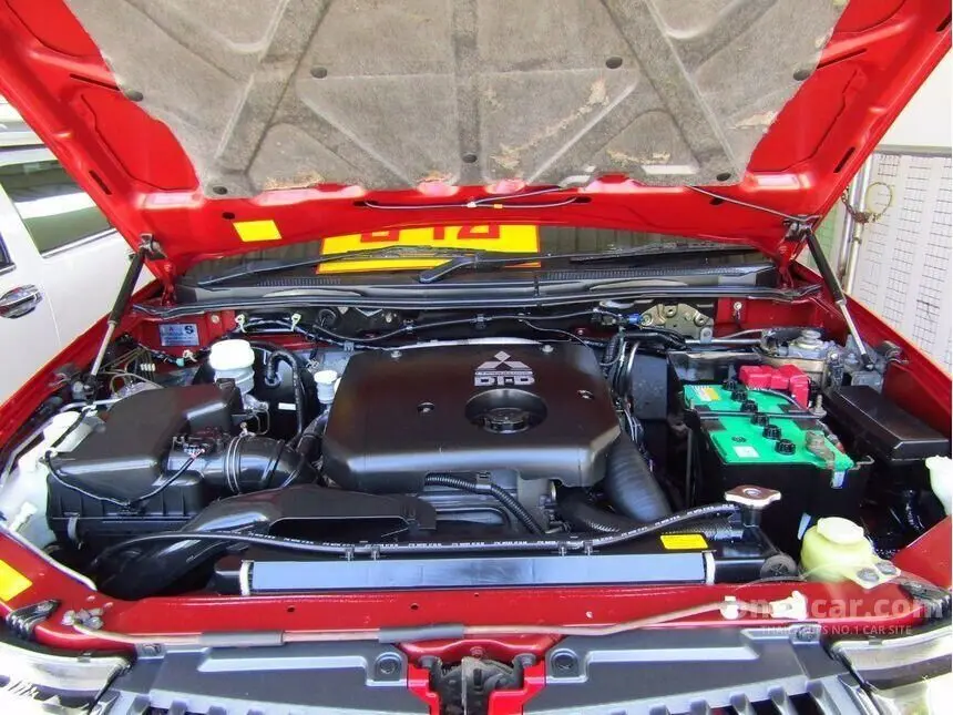 Amortiguadores de capó con gas Mitsubishi Triton L200 1996-2006 - imagen 3