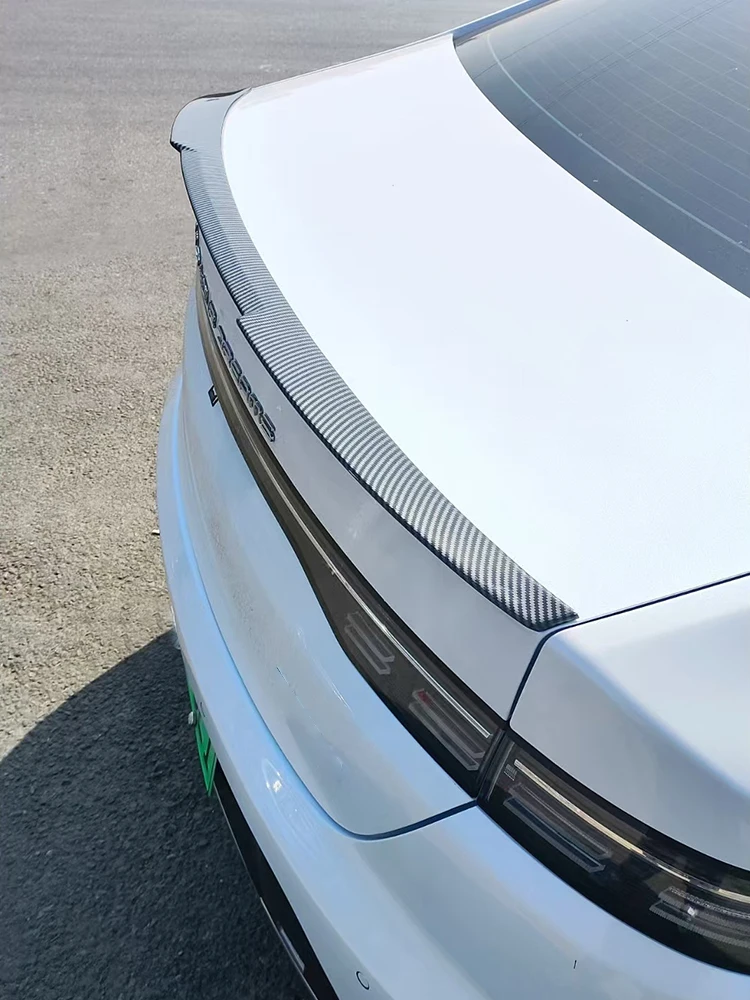 Vista del accesorio de aleta trasera para BYD King Destroyer 05