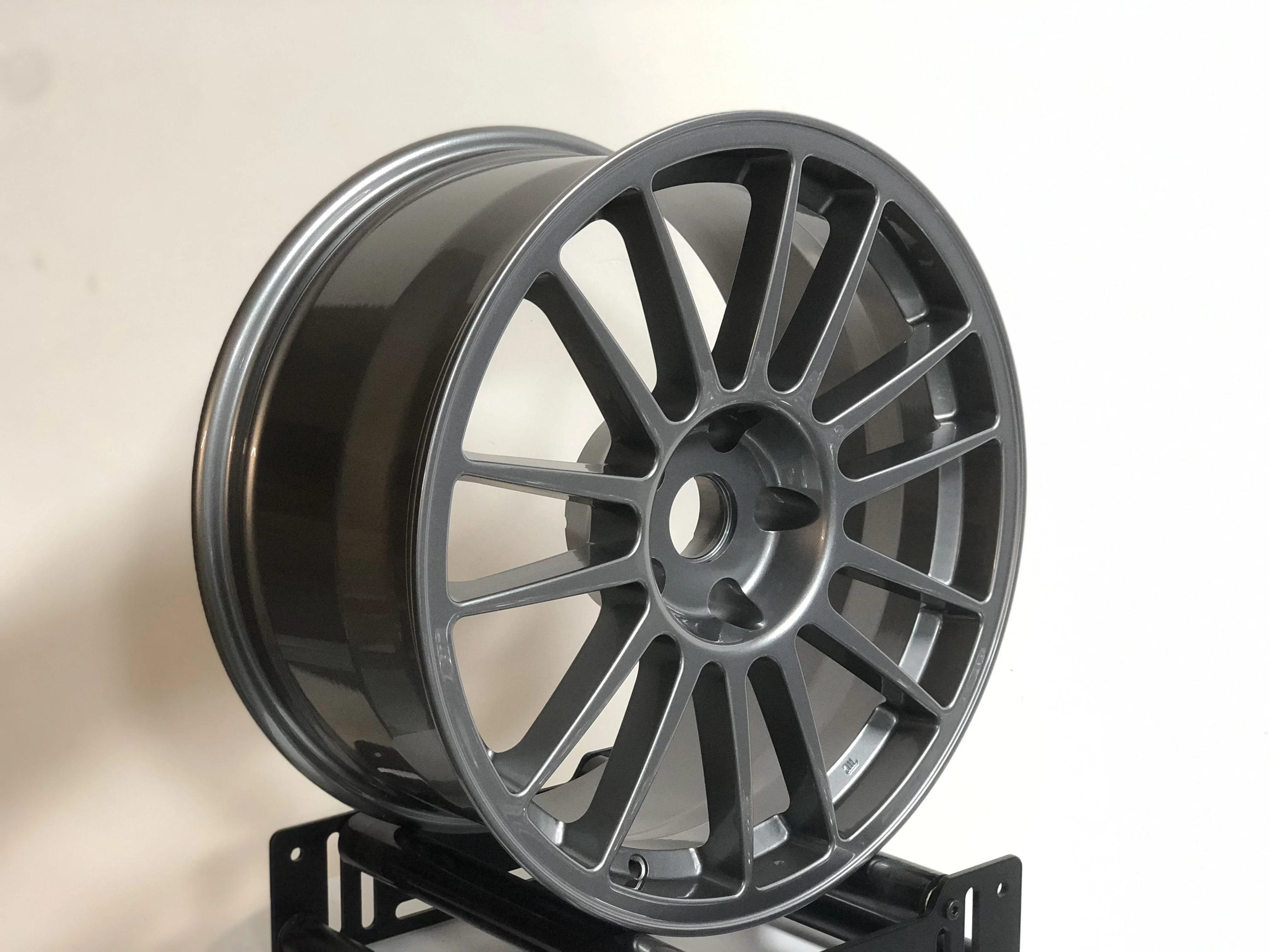 Llanta forjada 18 pulgadas 5x114.3 ET25 gris brillo para BBS EVO 9 - imagen 3