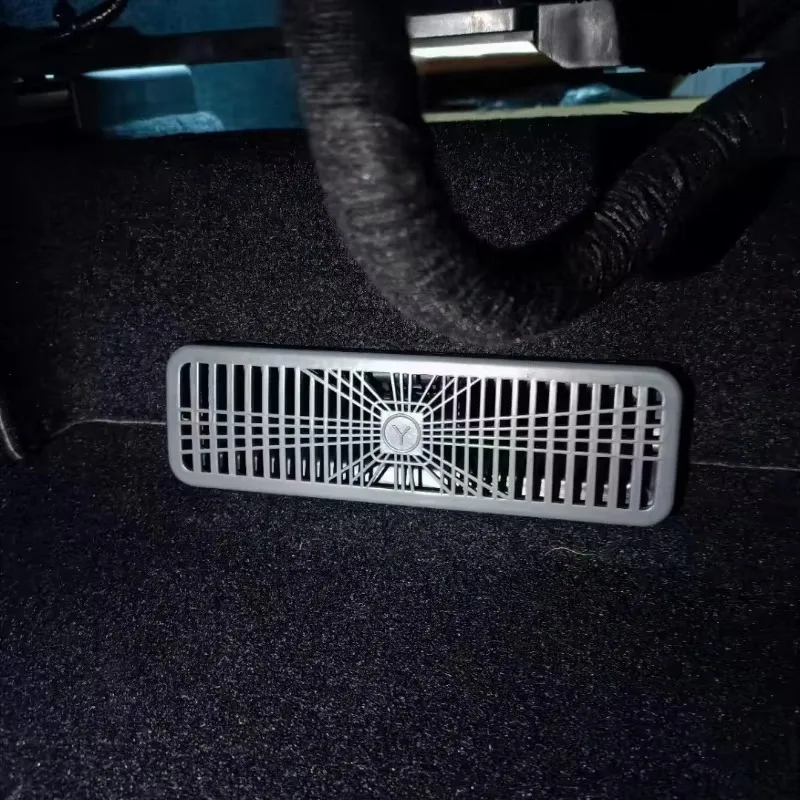 Cubierta protectora rejilla ventilación trasera Tesla Model Y Juniper 2025 - imagen 3