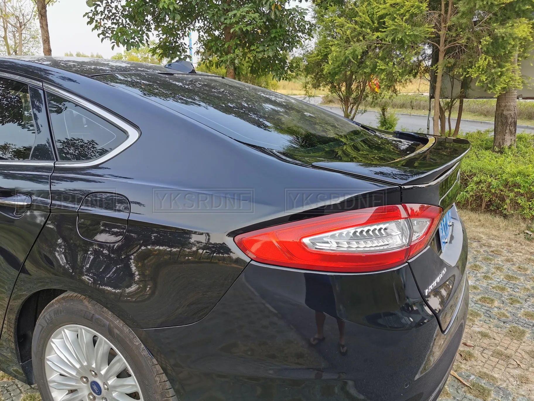 Alerón trasero ABS Ford Mondeo 2014-2017 – Listo para pintar - imagen 4