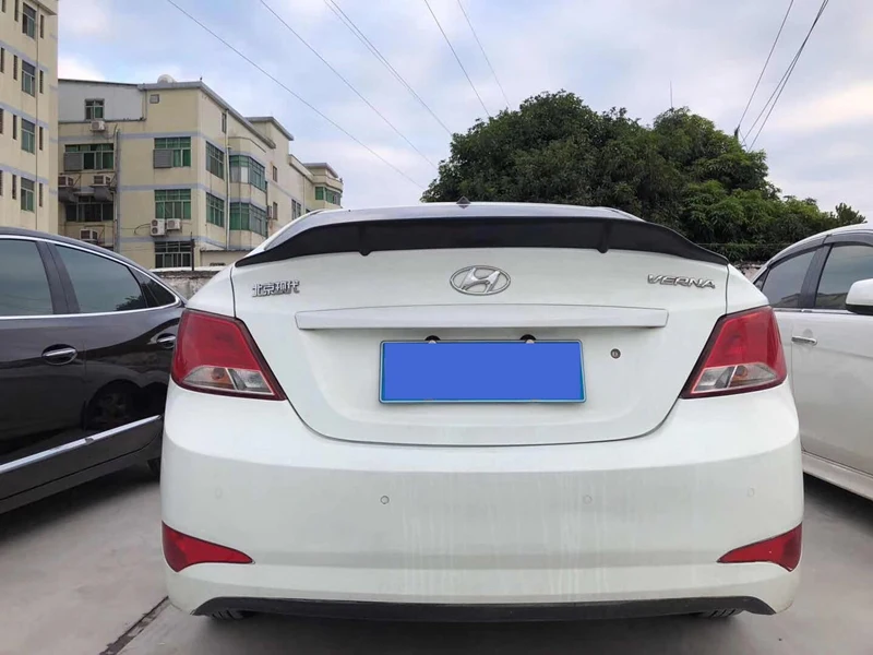 Alerón trasero fibra de carbono estilo R Hyundai Verna 2010-2016 - imagen 5