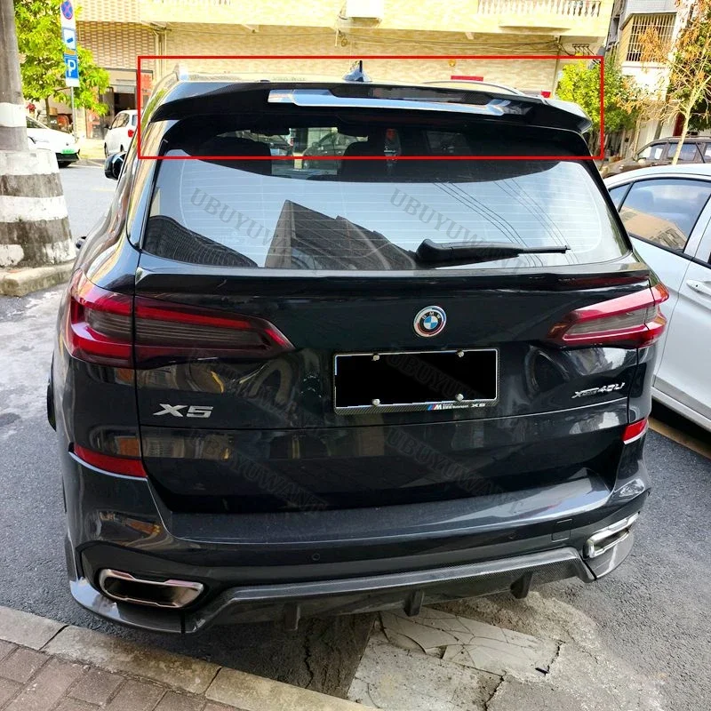 Vista lateral del alerón instalado en BMW X5