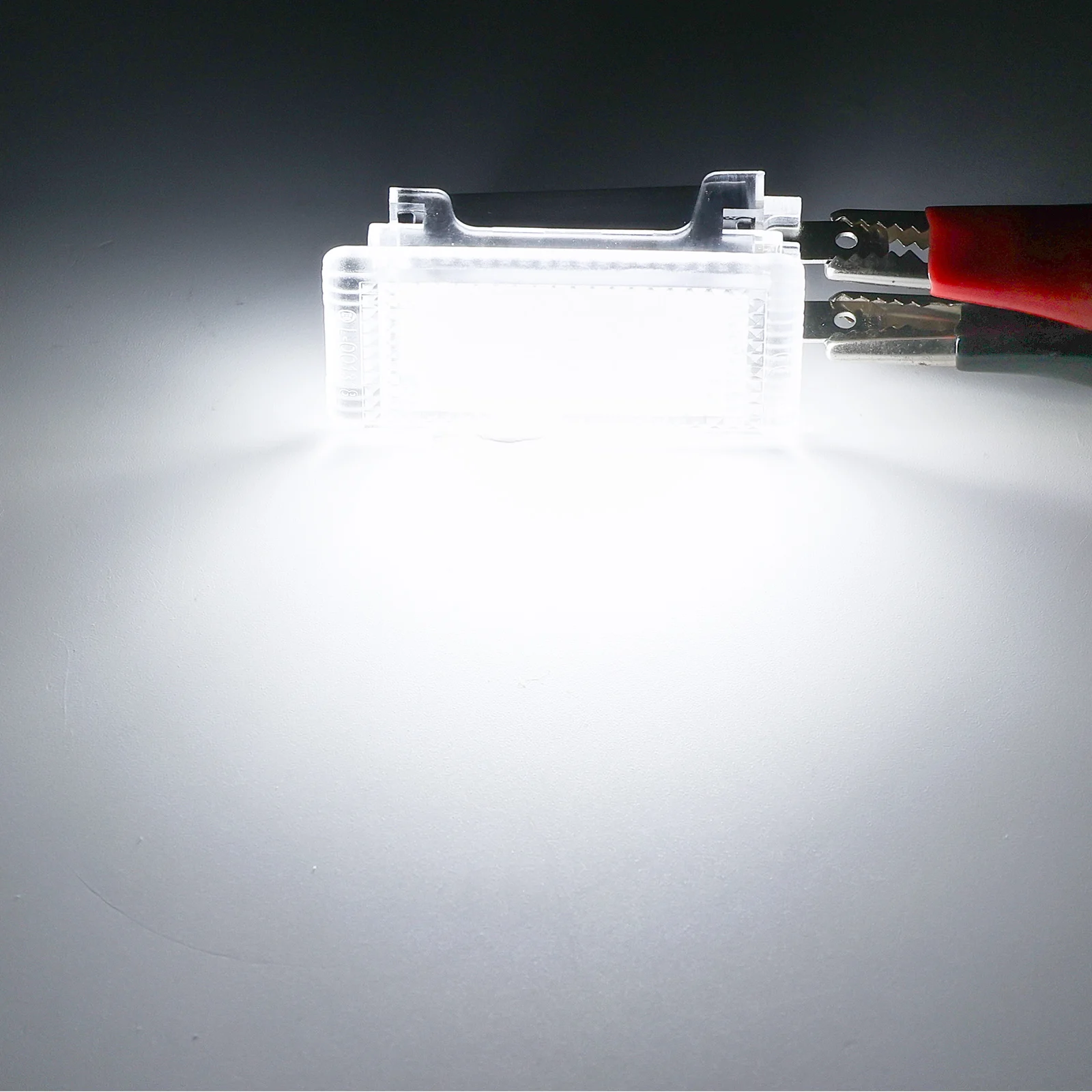 Luz LED interior para maletero y guantera Opel/Vauxhall 13221556 - imagen 3