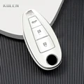 3 Button S-White