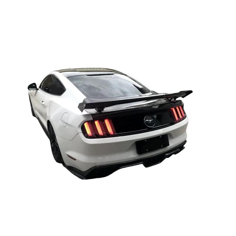 Alerón trasero carbono APR W6 – Ford Mustang