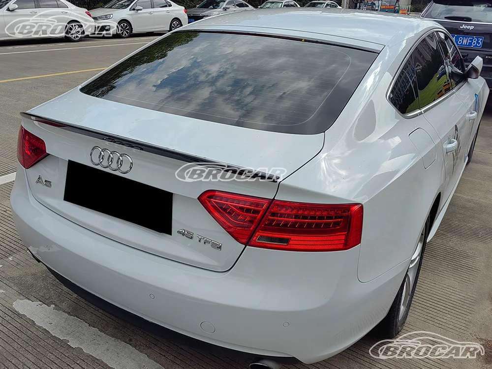 Alerón de maletero Audi A5 S5 en empaque original
