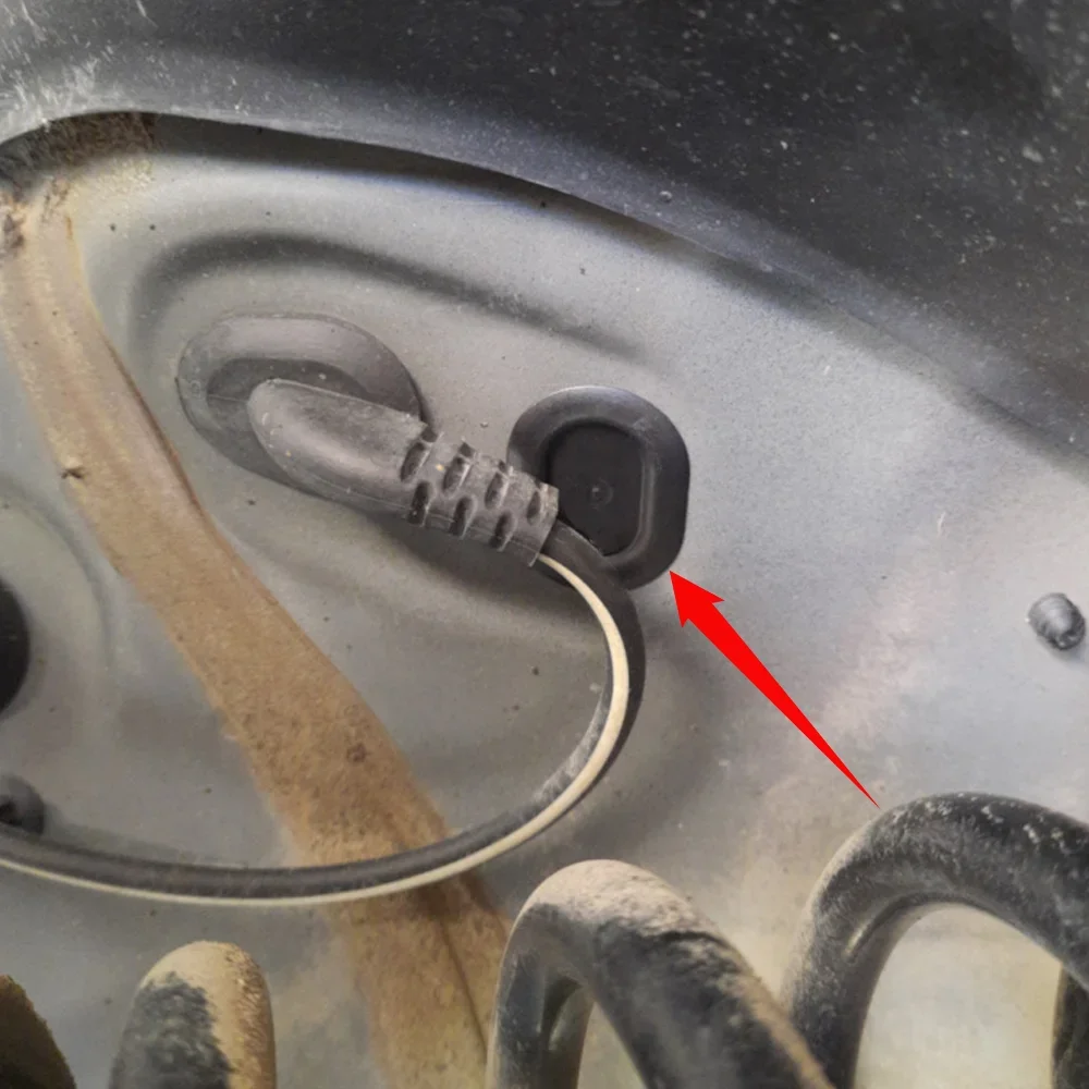 Tapón cubre orificio carrocería VW Tiguan 5N 2007-2016 - imagen 5