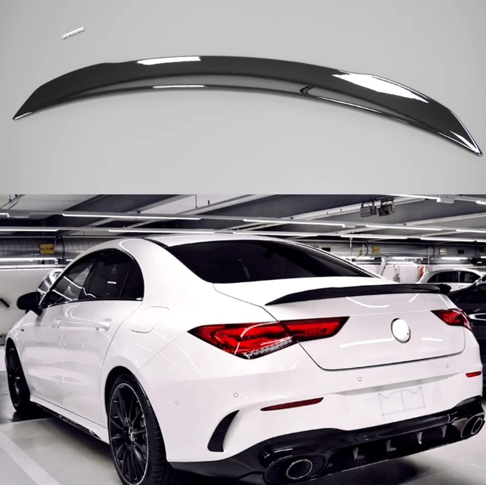 Vista frontal del alerón trasero negro brillante para Mercedes Benz CLA W118