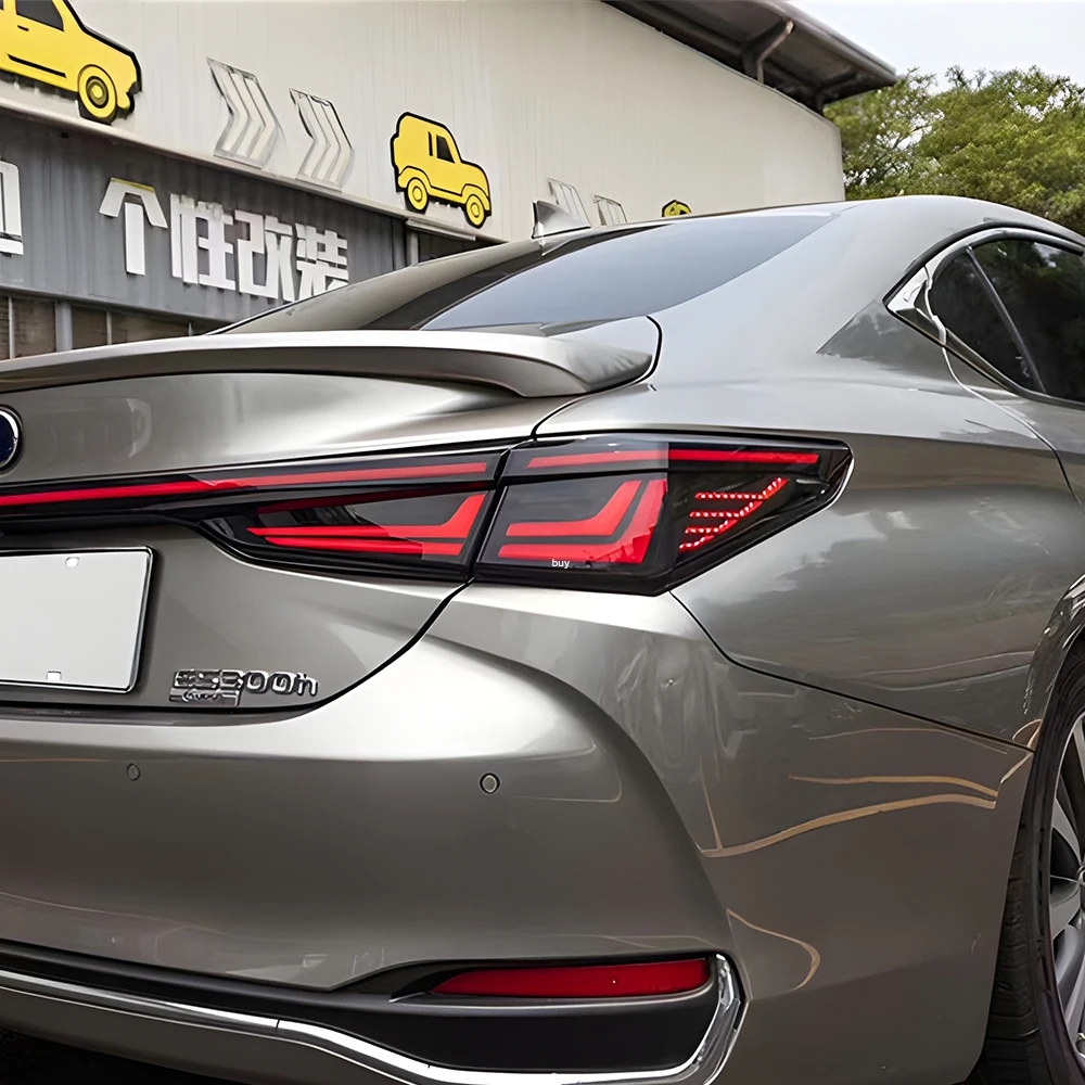 Pilotos traseros LED efecto de arranque Lexus ES 2018-2024 estilo 2025 - imagen 2