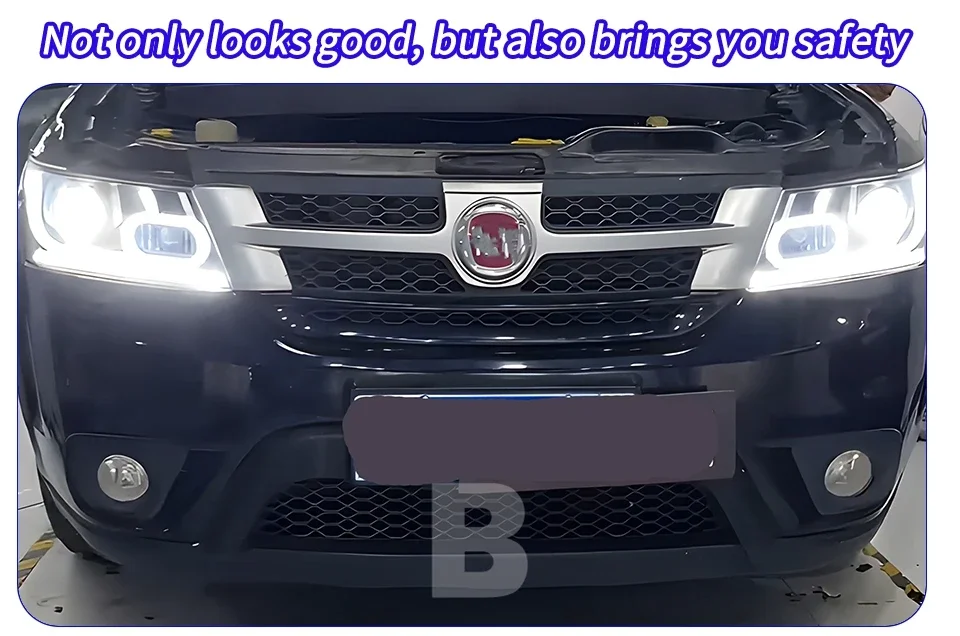 Faros delanteros LED instalados en Fiat Freemont