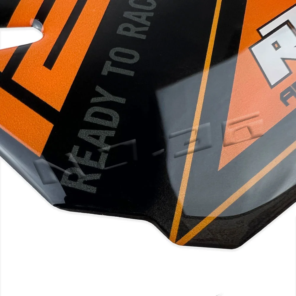 Pegatina 3D protectora para el tanque de una KTM 1290