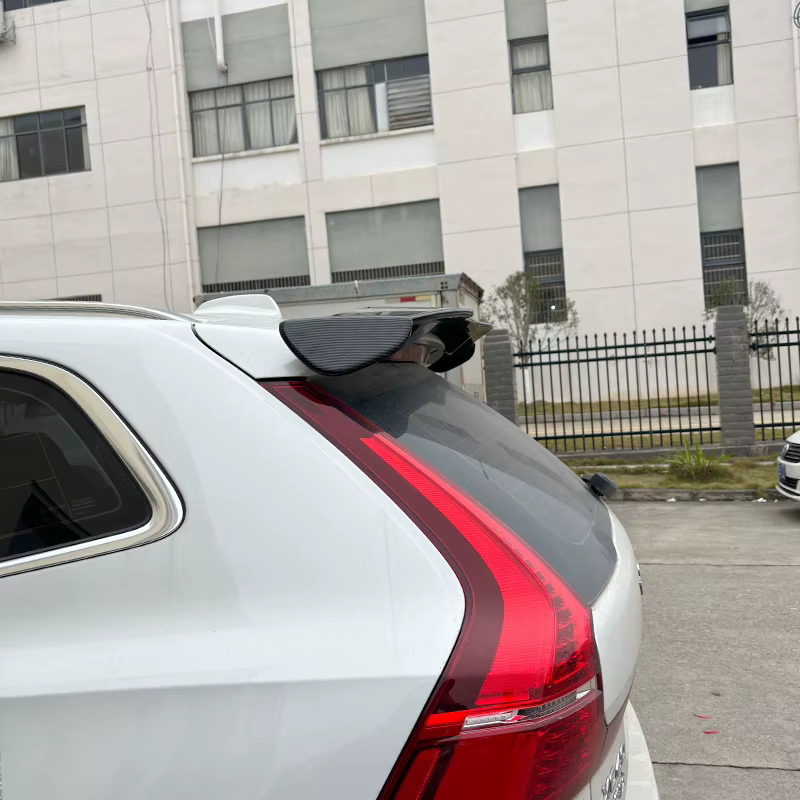 Alerón de techo trasero Volvo XC60 2018-2022 – Kit carrocería tuning - imagen 4