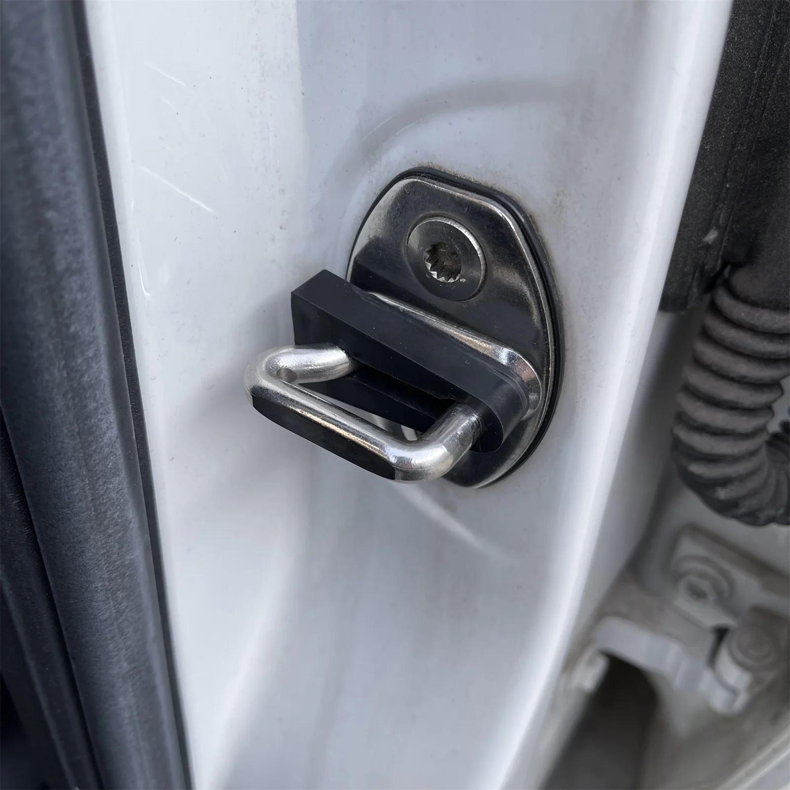Amortiguador de sonido cerradura puerta – VW Golf Polo T5 Bora - imagen 3