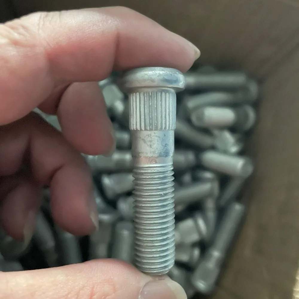 Tornillos estriados de buje extralargos M12x1,5 – 55 x 13 mm - imagen 5