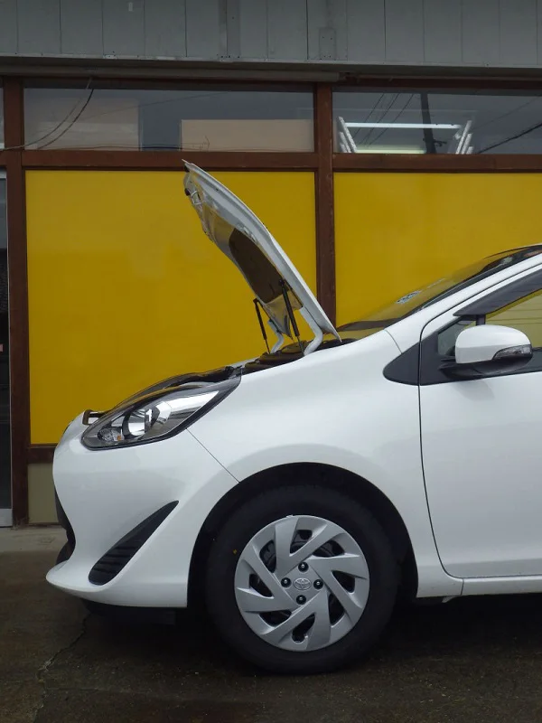 Amortiguador de capó Toyota Aqua NHP10 (2017-2020)