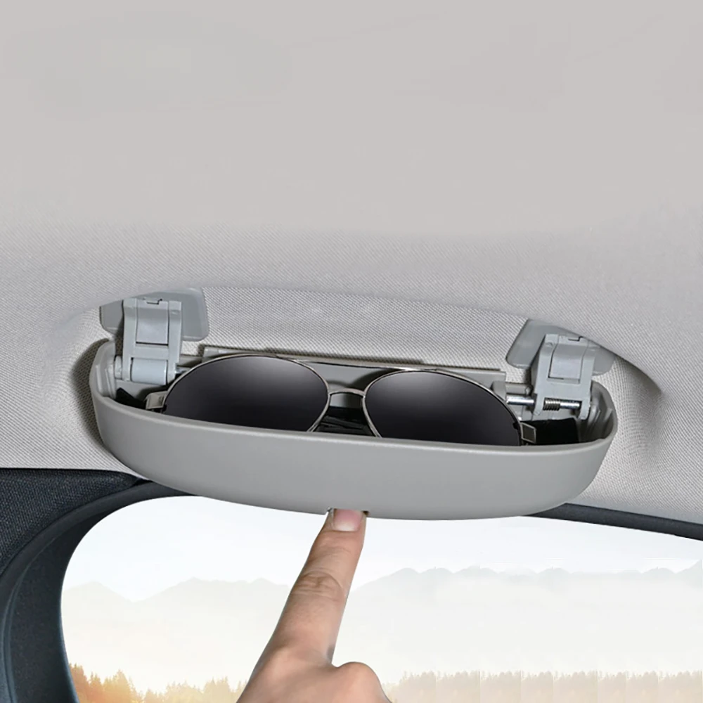 Caja para guardar gafas en un vehículo Mercedes-Benz