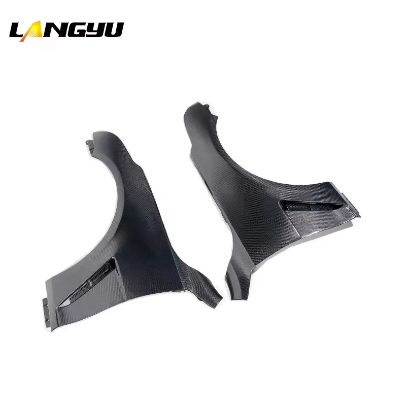 Guardabarros fibra de carbono Langyu para Cadillac CT4 2019 frontal - imagen 3