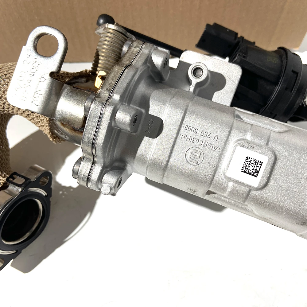 LR C2S52516 Enfriador EGR 2.2D – Freelander 2, Evoque y Discovery - imagen 4