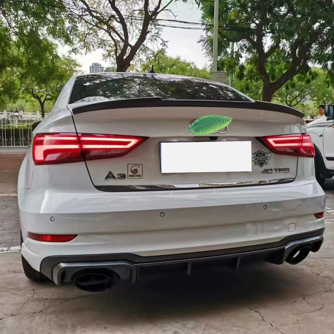 Rejilla central y difusor trasero Audi A3 S line/S3/RS3 2017-2020